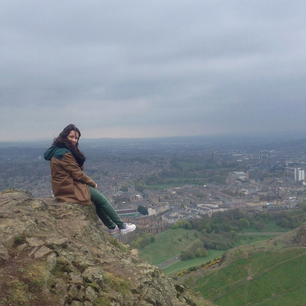 Meet your Posher, Nisrine